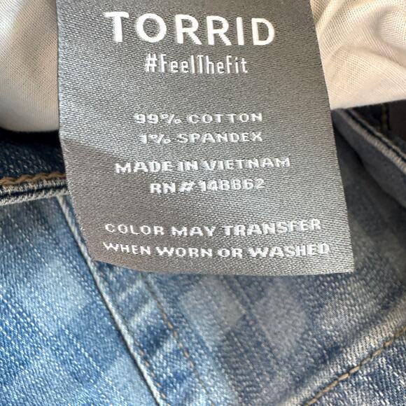 Torrid Women Perfect 10" Bermuda Denim Short Size 22 Vintage Stretch Summer Blue - Picture 8 of 10